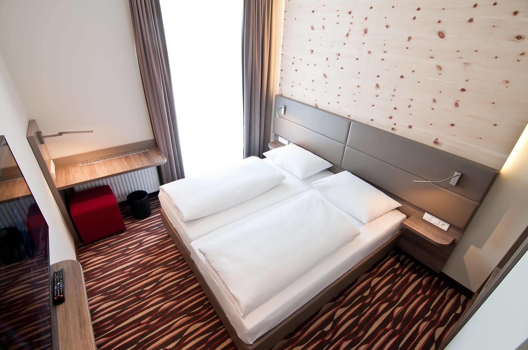 Amaro Hotel Bergkirchen  Εξωτερικό φωτογραφία